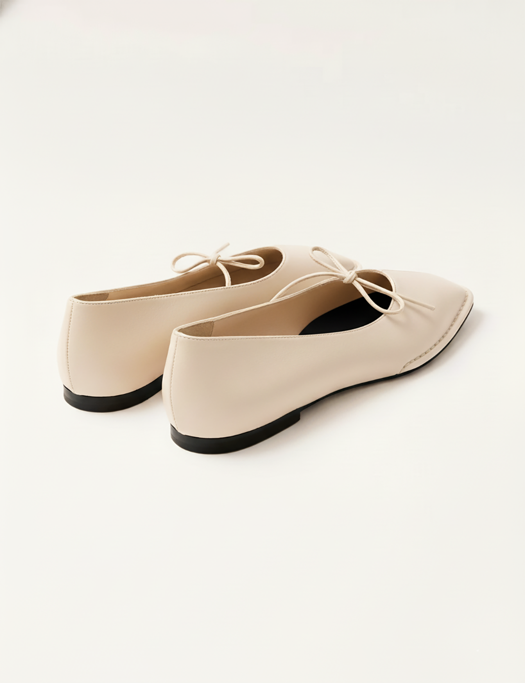 Square Toe PU Leather Flats with Bow Soft Slip-On Comfort Shoes for Office Work Everyday Wear – Lightweight Elegant Design for Modern Lifestyle